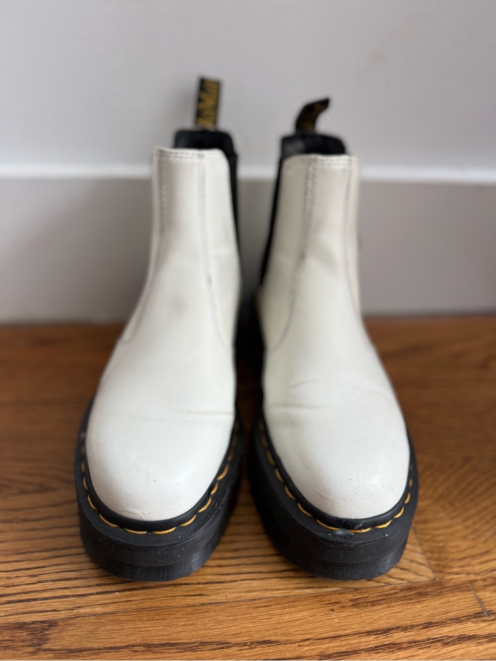 Dr. Martens 2976 Smooth Leather Platform Chelsea Boots